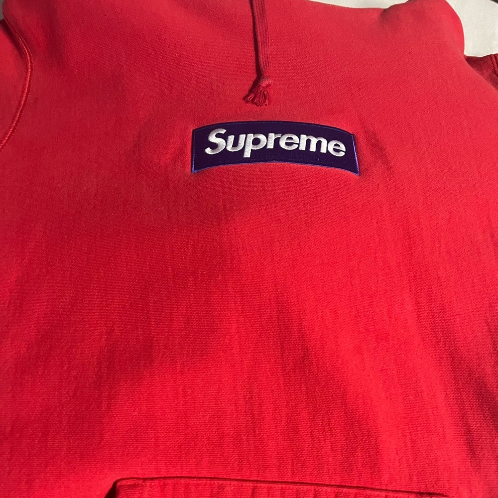 Supreme box logo